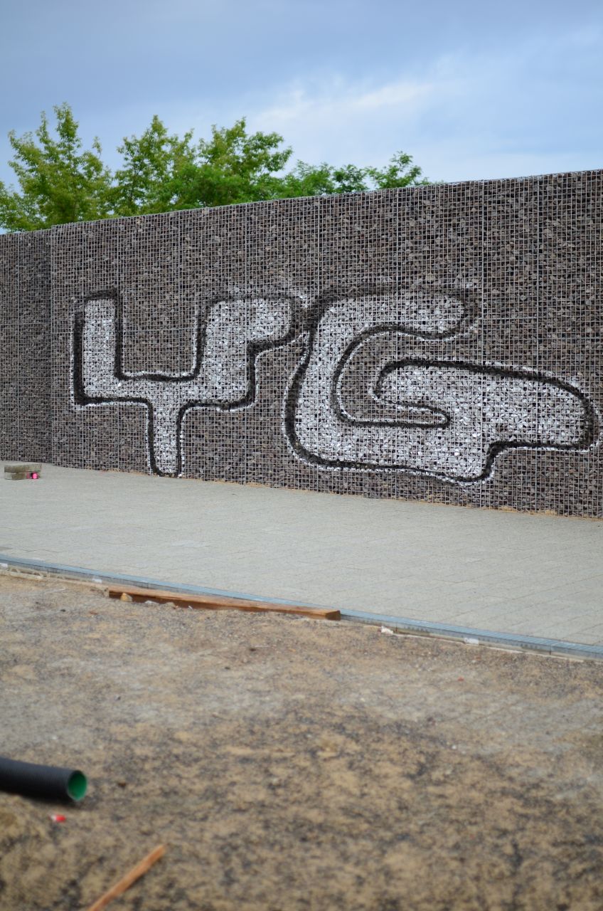 YG